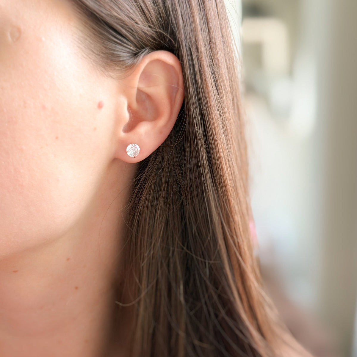 Aretes de plata esterlina con circonitas cúbicas de 4 a 7 mm