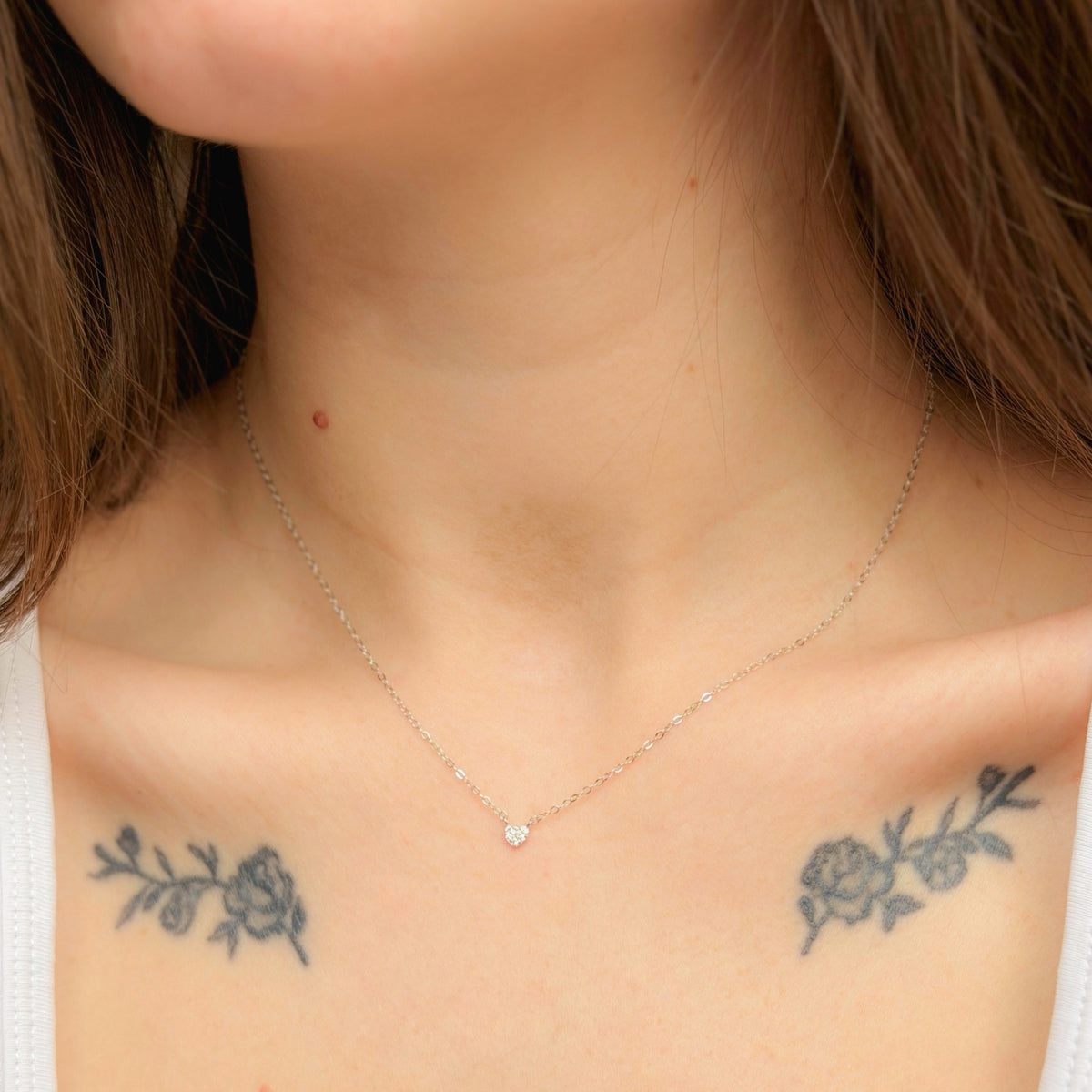 Collar de corazón de plata esterlina con circonitas