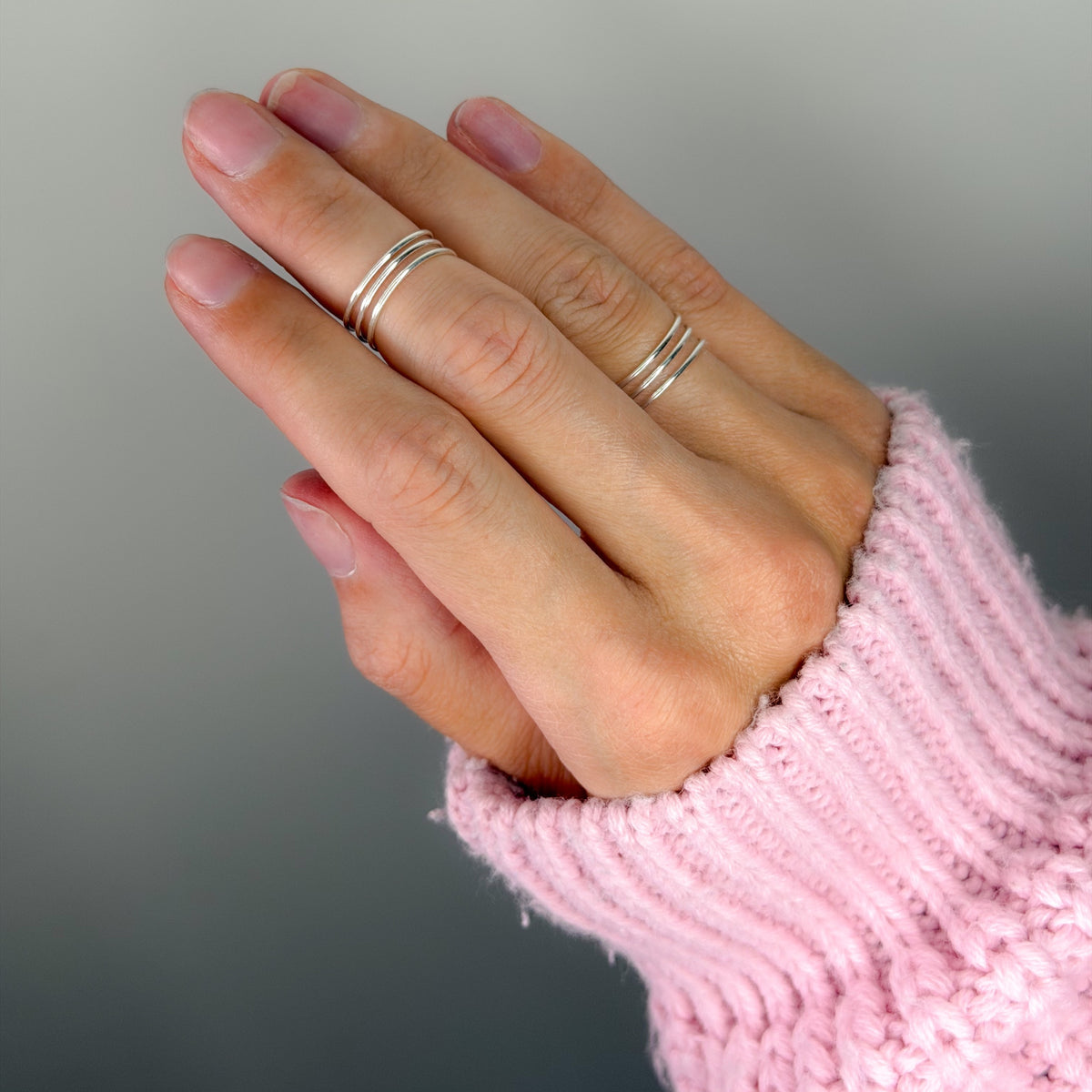 Anillo línea de plata esterlina