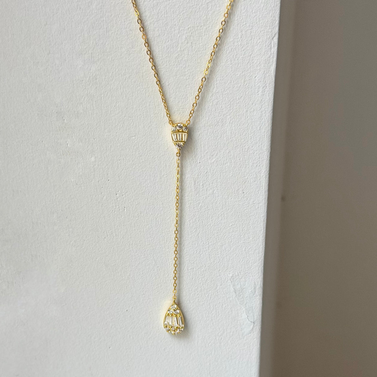 Collar Elara de plata esterlina