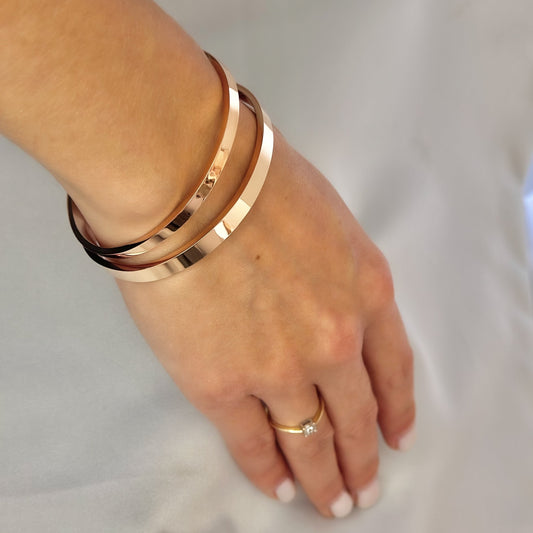 Hera – Brazalete chapado en oro rosa (4 mm / 6 mm)