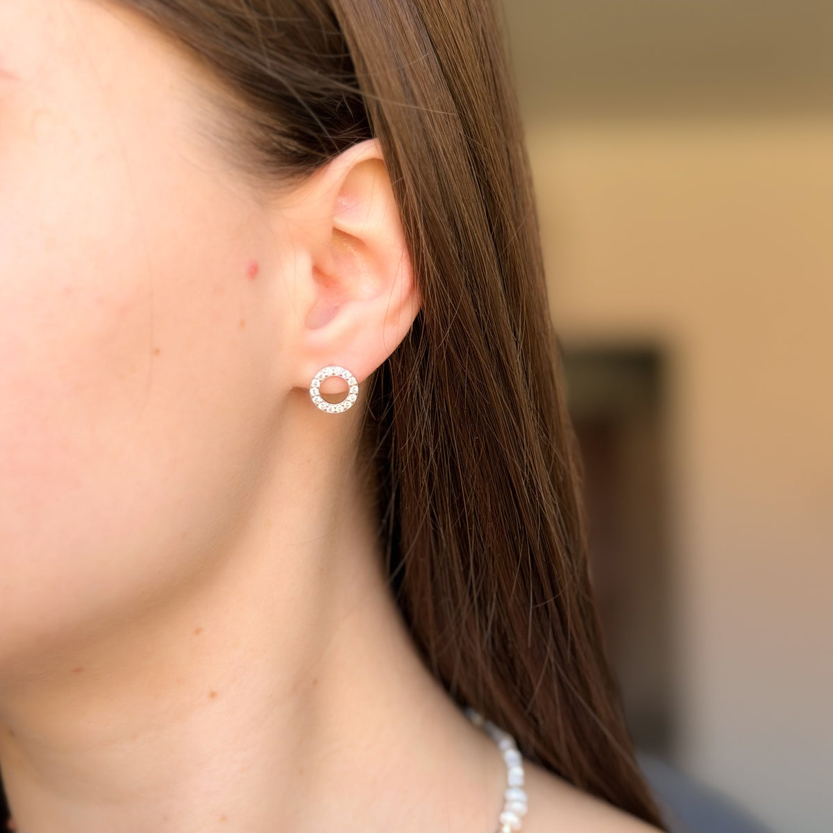 Pendientes circulares de circonita cúbica de plata de ley