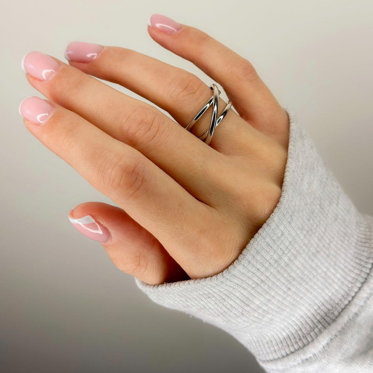 Anillo enorme de plata de ley