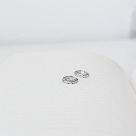 Pendientes de aro ornamentales de plata de ley
