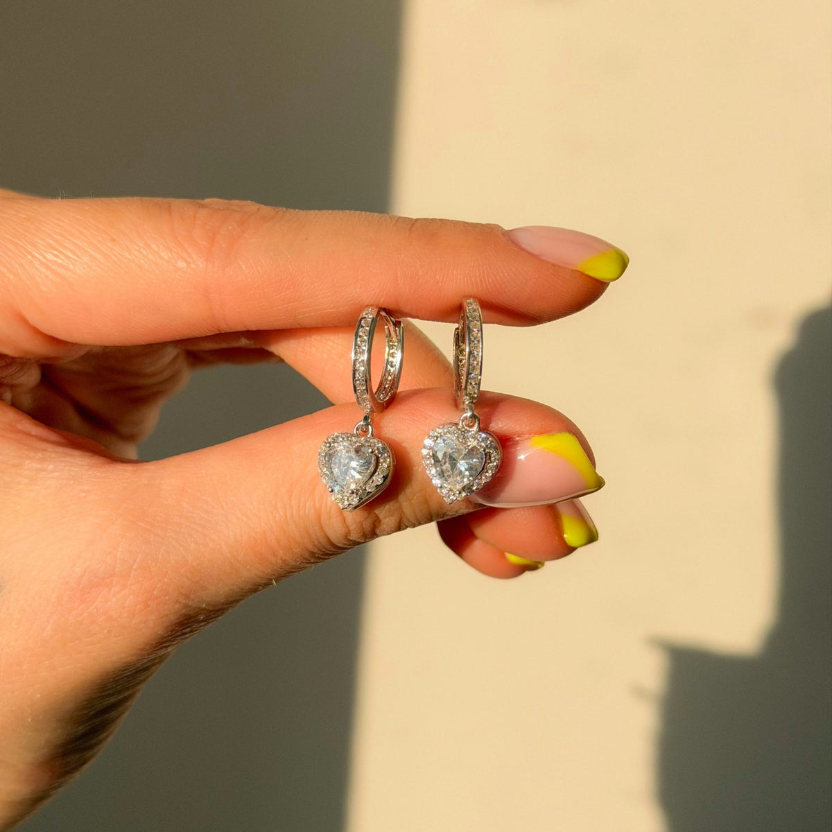 Aros de Plata Esterlina con Circonitas Cúbicas y Dijes