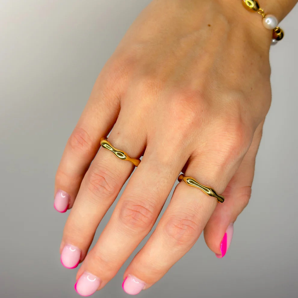 Anillo minimalista