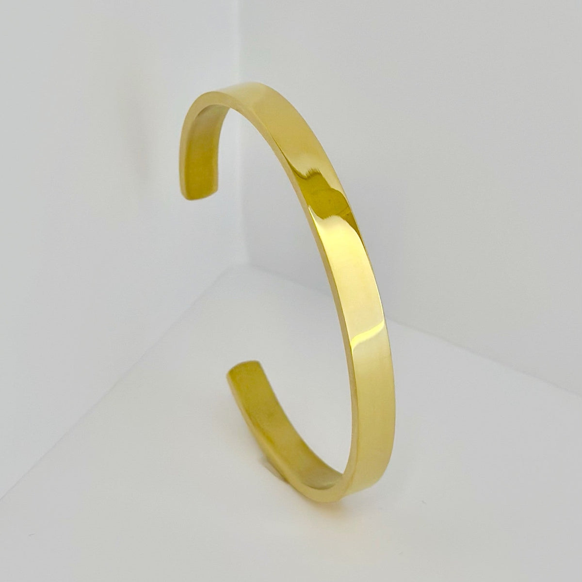 Hera – Brazalete bañado en oro de 18 quilates (4 mm / 6 mm)