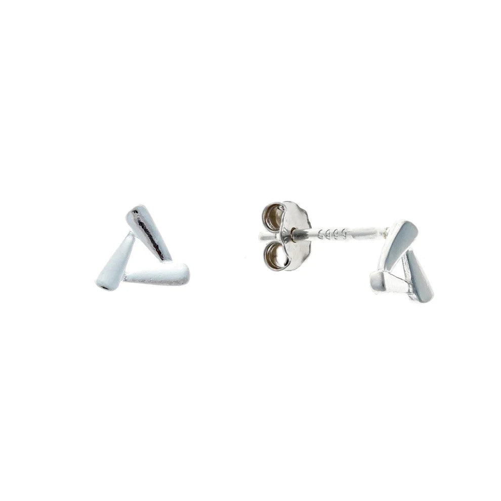 Pendientes triangulares de plata de ley