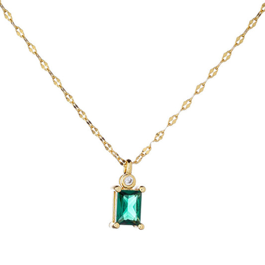 Collar de plata de ley con circonita cúbica y esmeralda